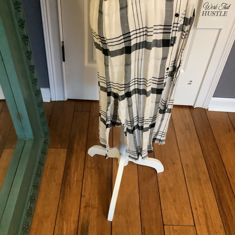 Anthropologie Black and‎ White Midi Dress - Picture 3 of 8